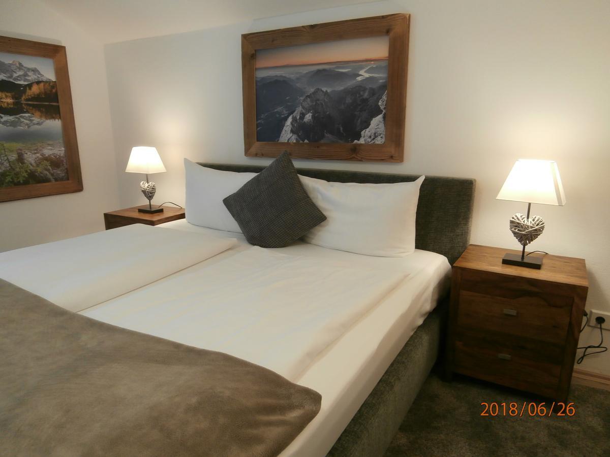Ferienwohnung Anna Garmisch-Partenkirchen Dış mekan fotoğraf