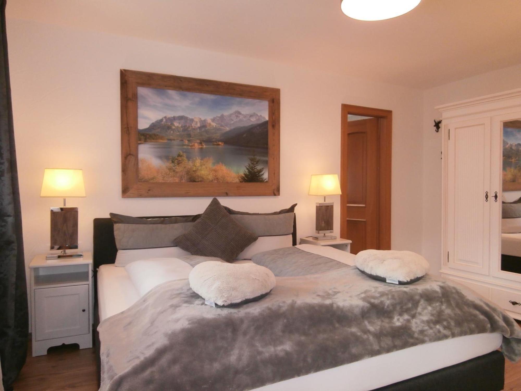 Ferienwohnung Anna Garmisch-Partenkirchen Dış mekan fotoğraf