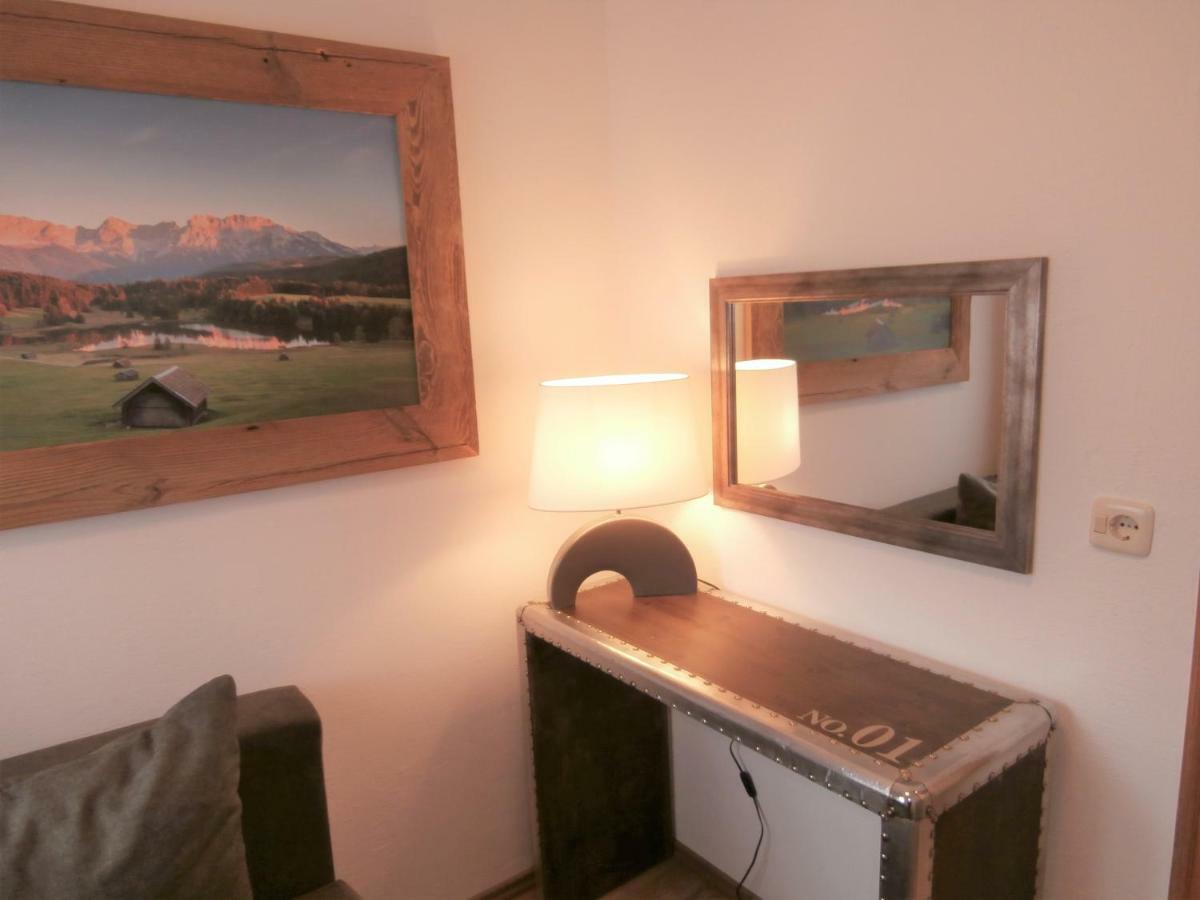 Ferienwohnung Anna Garmisch-Partenkirchen Dış mekan fotoğraf
