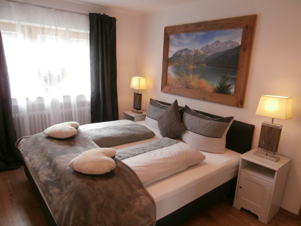 Ferienwohnung Anna Garmisch-Partenkirchen Dış mekan fotoğraf