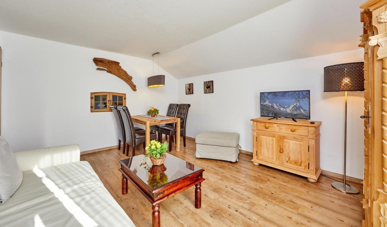 Ferienwohnung Anna Garmisch-Partenkirchen Dış mekan fotoğraf